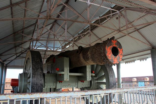 Jaigarh Fort - World's largest Cannon