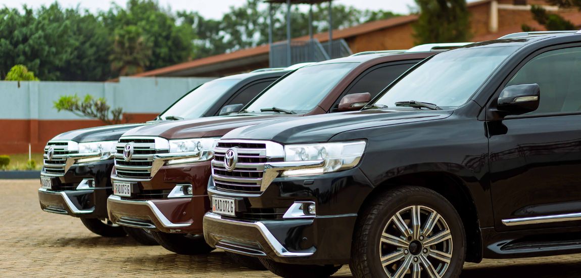 Private car and driver tour service in Rajasthan India